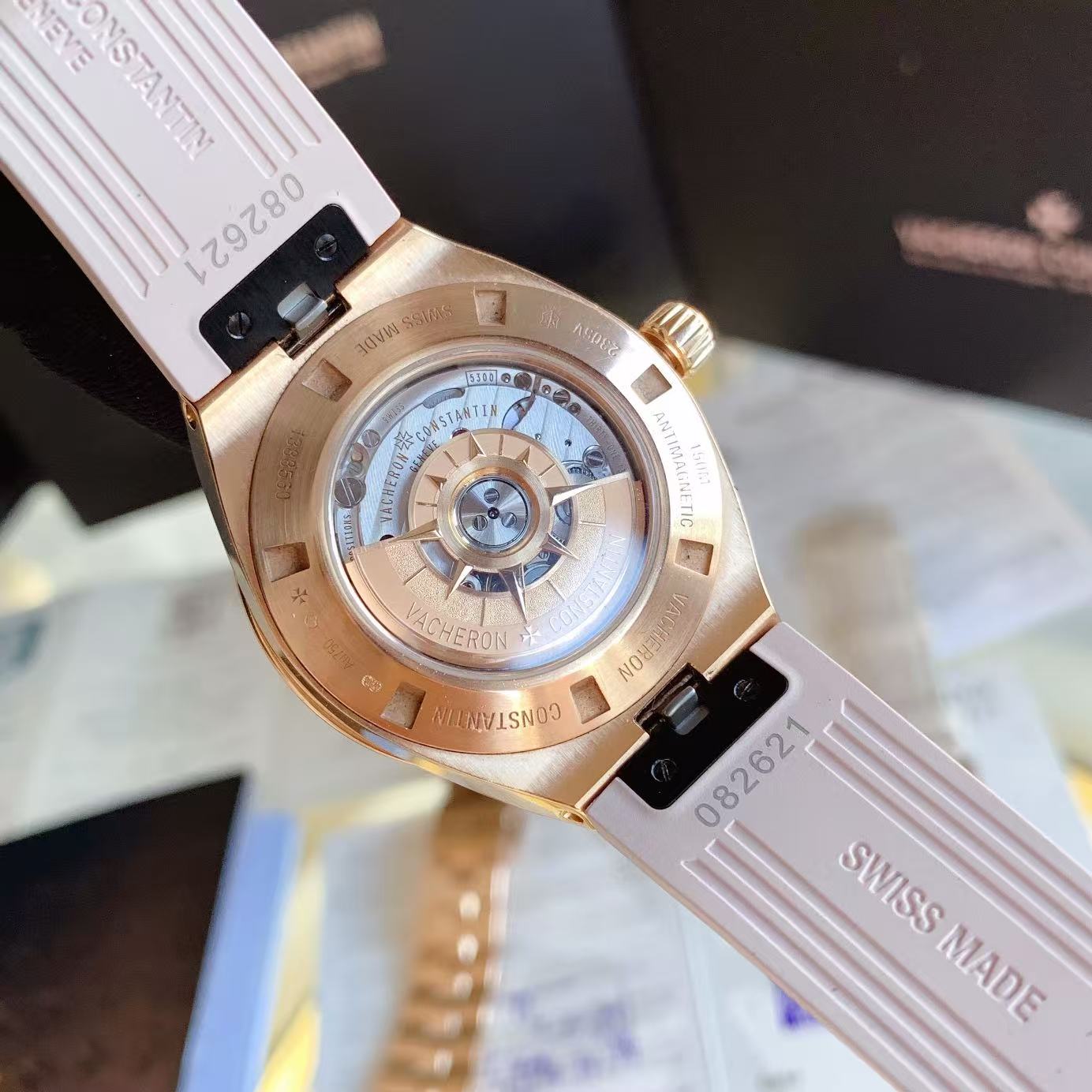 Vacheron Constantin 2305V/100R-B077 Overseas