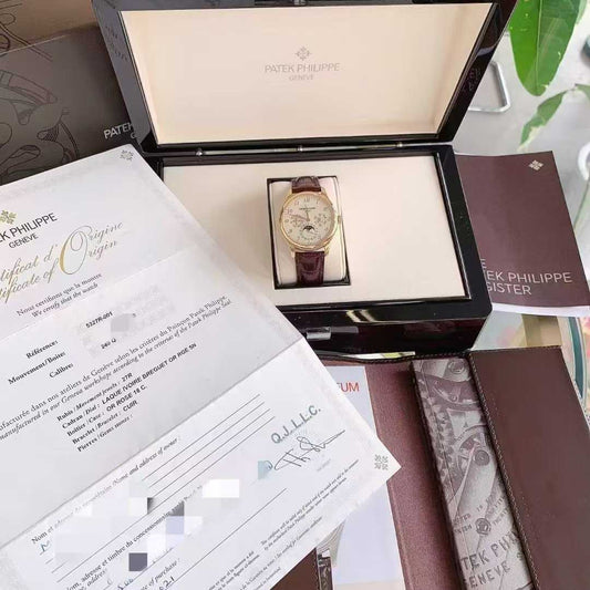 Patek Philippe 5327R-001 Nautilus